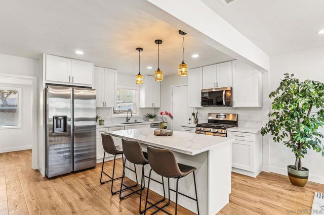 1334 E Division St, National City, CA 91950