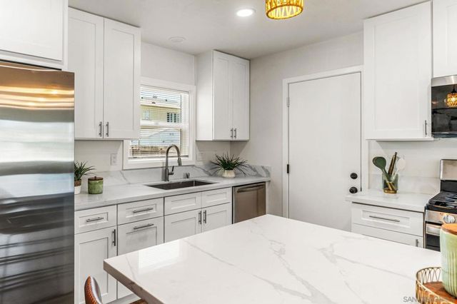1334 E Division St, National City, CA 91950