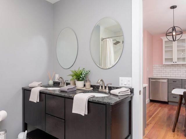 33 Vine St 2, Melrose, MA 02176