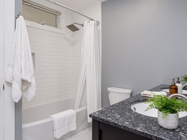 33 Vine St 2, Melrose, MA 02176