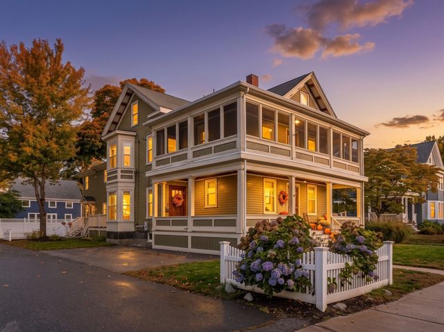 33 Vine St 2, Melrose, MA 02176