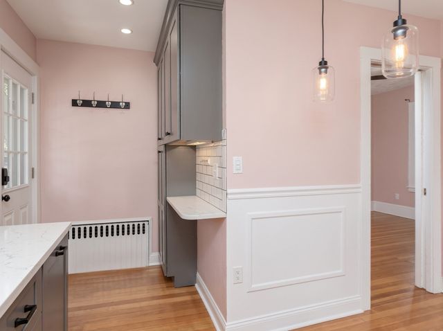 33 Vine St 2, Melrose, MA 02176