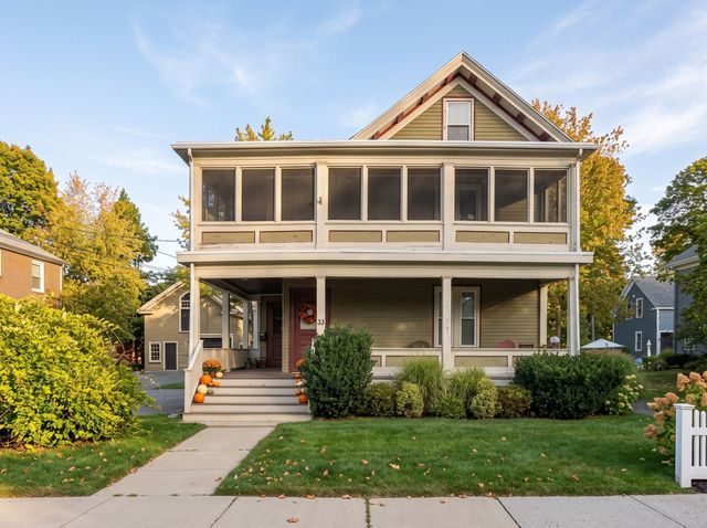 33 Vine St 2, Melrose, MA 02176