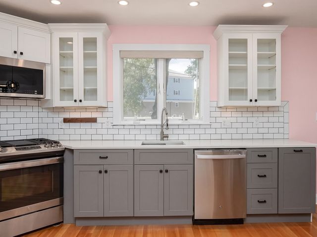 33 Vine St 2, Melrose, MA 02176