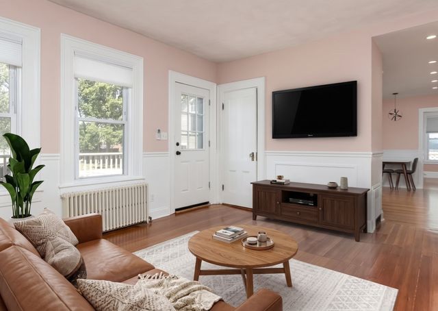 33 Vine St 2, Melrose, MA 02176