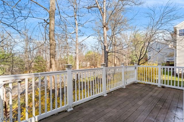 70 Hartley Ln, Bernards Twp., NJ 07920