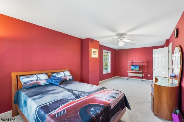 70 Hartley Ln, Bernards Twp., NJ 07920