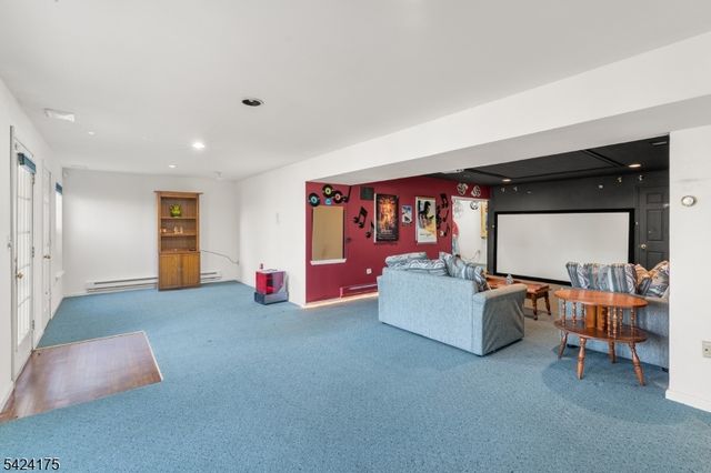 70 Hartley Ln, Bernards Twp., NJ 07920