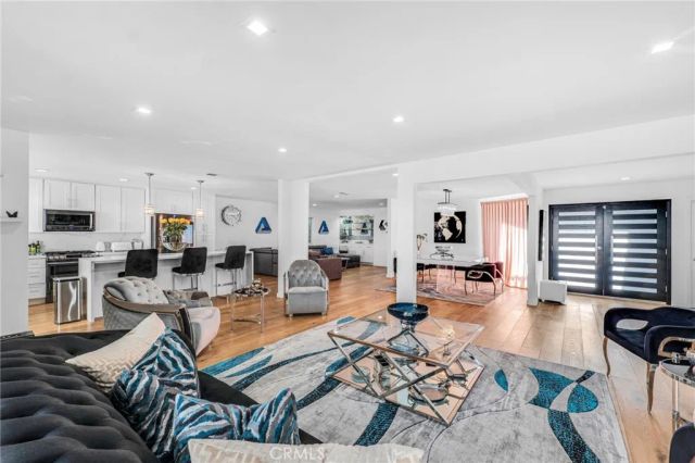 5352 Orrville, Woodland Hills, CA 91367