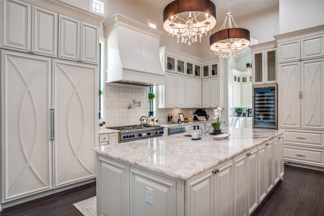 2621 Whispering Oaks Cove, Cedar Hill, TX 75104