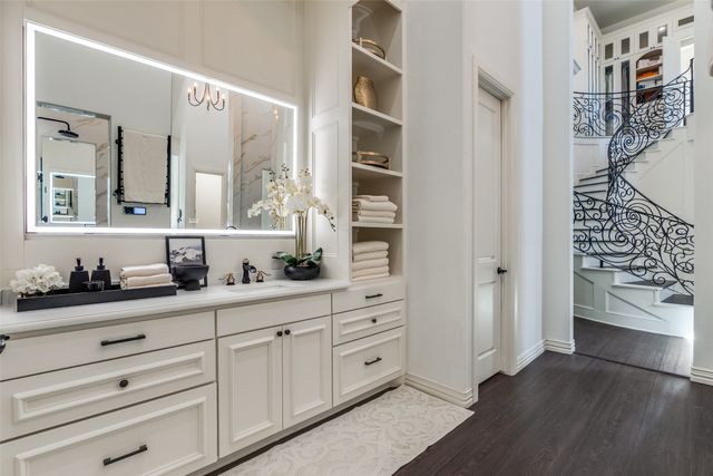 2621 Whispering Oaks Cove, Cedar Hill, TX 75104
