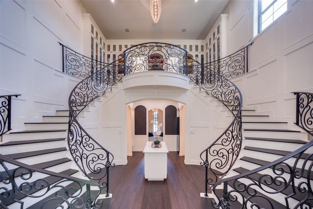 2621 Whispering Oaks Cove, Cedar Hill, TX 75104