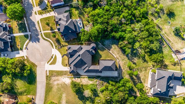 2621 Whispering Oaks Cove, Cedar Hill, TX 75104