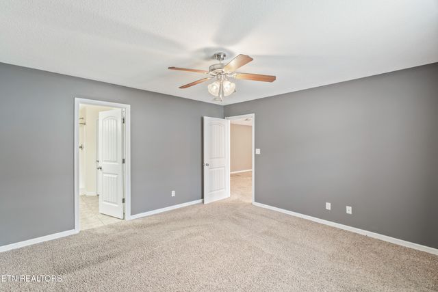 8001 Gatekeeper Way, Knoxville, TN 37931