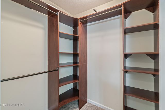 8001 Gatekeeper Way, Knoxville, TN 37931