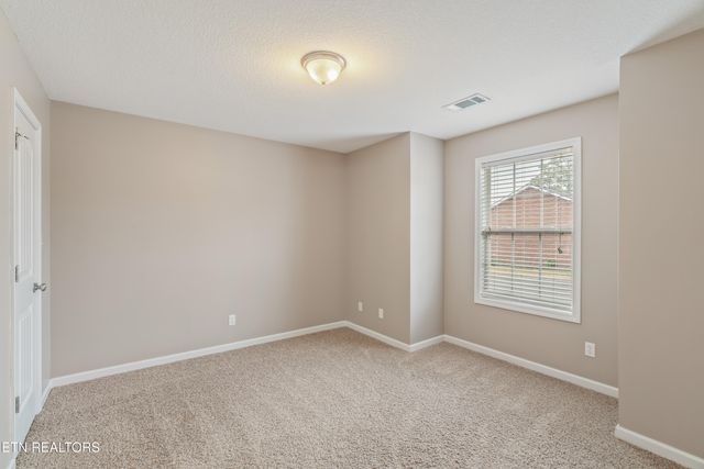 8001 Gatekeeper Way, Knoxville, TN 37931