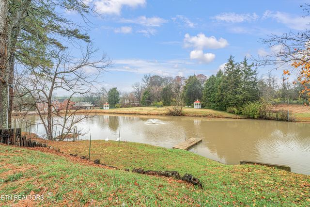 8001 Gatekeeper Way, Knoxville, TN 37931