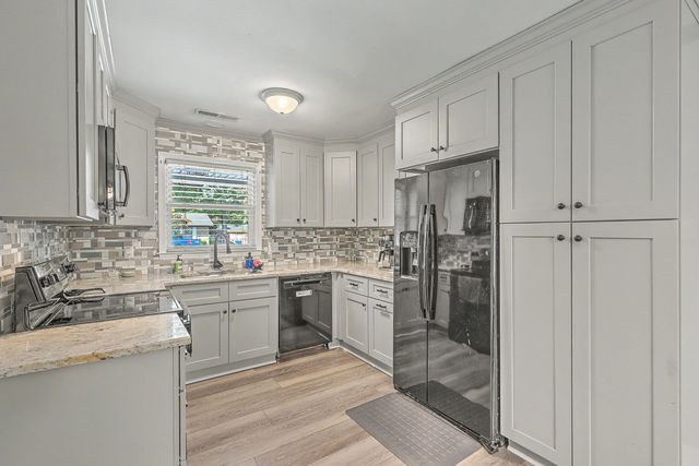 221 Judith Drive, Summerville, SC 29485