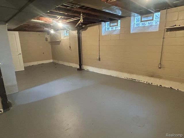 18500 Garfield, Redford Charter Township, MI 48240