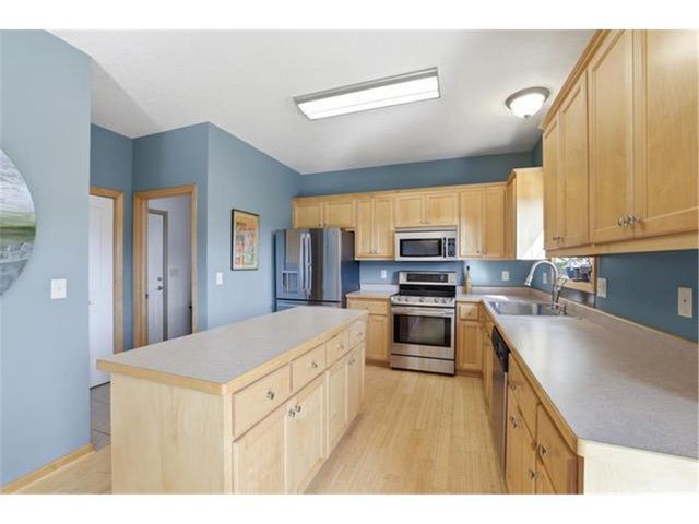 1615 Rolling Hills Lane, River Falls, WI 54022