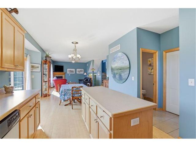 1615 Rolling Hills Lane, River Falls, WI 54022