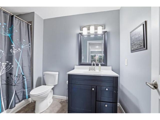 1615 Rolling Hills Lane, River Falls, WI 54022