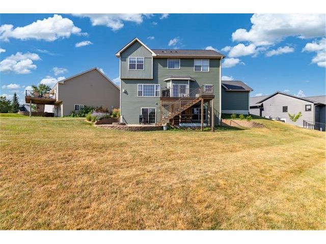 1615 Rolling Hills Lane, River Falls, WI 54022