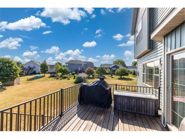 1615 Rolling Hills Lane, River Falls, WI 54022