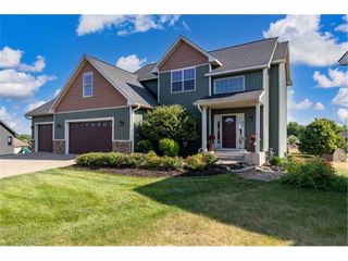 1615 Rolling Hills Lane, River Falls, WI 54022