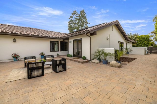 1524 SANTA ELENA CT., Solana Beach, CA 92075