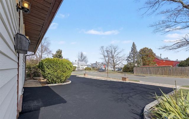 37 Fork Lane, Hicksville, NY 11801