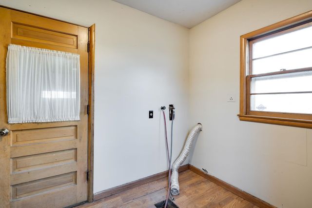 2616 S Southeast Dr, Wichita, KS 67216