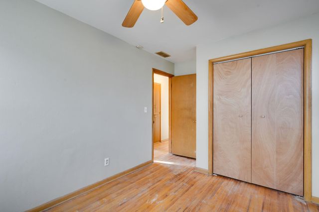 2616 S Southeast Dr, Wichita, KS 67216