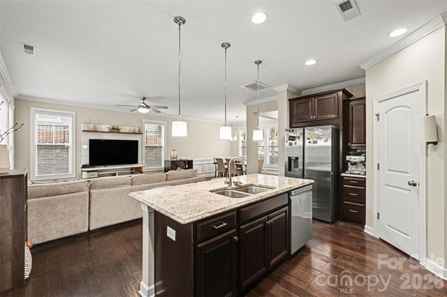 16125 Lost Canyon Way, Charlotte, NC 28277