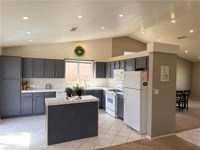 3710 Arbor, Rosamond, CA 93560