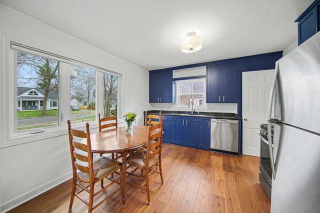 1425 Iroquois Place, Ann Arbor, MI 48104