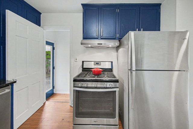 1425 Iroquois Place, Ann Arbor, MI 48104