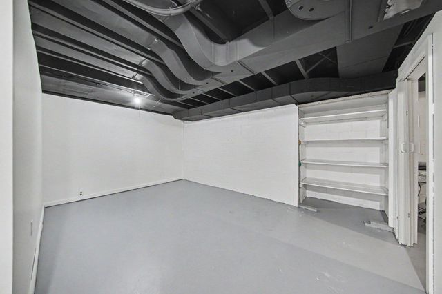 1425 Iroquois Place, Ann Arbor, MI 48104