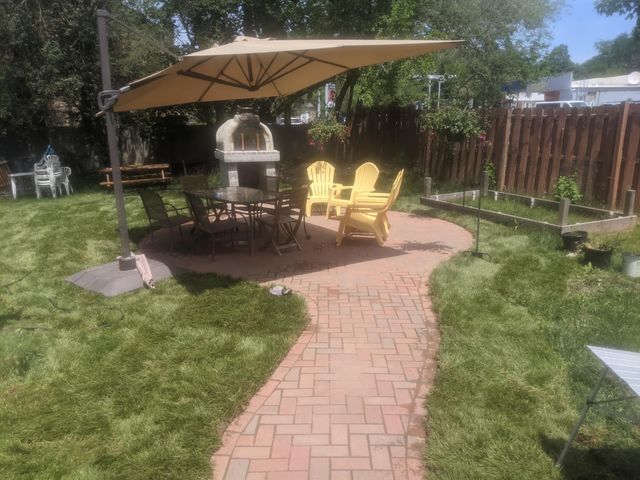 1425 Iroquois Place, Ann Arbor, MI 48104