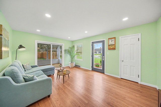 1425 Iroquois Place, Ann Arbor, MI 48104