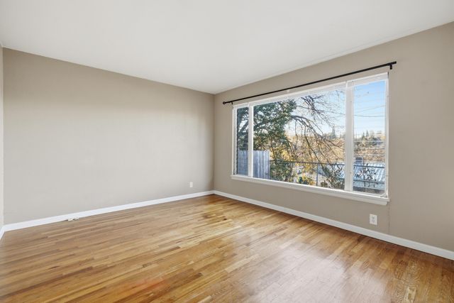 2077 Skyline Drive, Redding, CA 96001