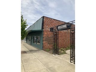 111 W CENTRAL Ave, Sutherlin, OR 97479