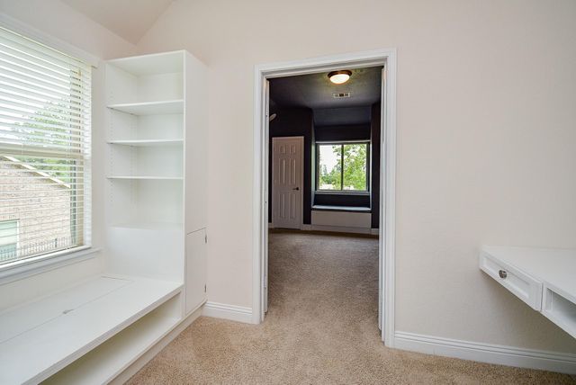 11 Waterfall Way, Tomball, TX 77375