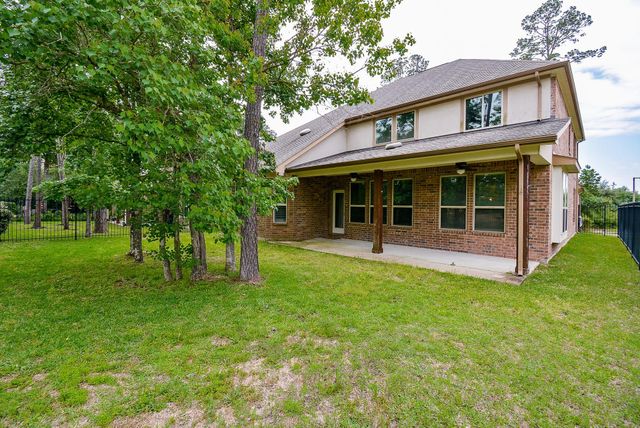 11 Waterfall Way, Tomball, TX 77375