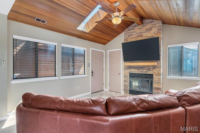 309 Hemingway Lane, Weldon Spring, MO 63304