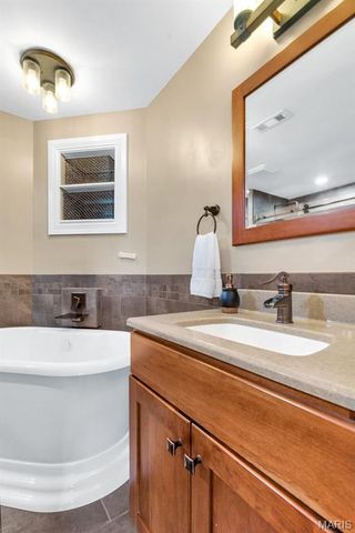 309 Hemingway Lane, Weldon Spring, MO 63304