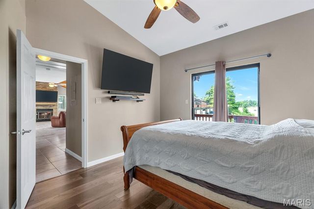 309 Hemingway Lane, Weldon Spring, MO 63304