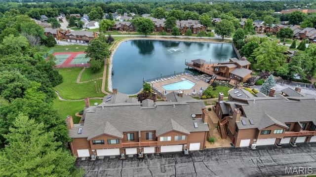 309 Hemingway Lane, Weldon Spring, MO 63304