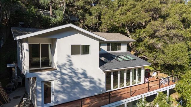 330 S Topanga Canyon Blvd., Topanga, CA 90290