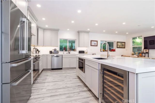 330 S Topanga Canyon Blvd., Topanga, CA 90290